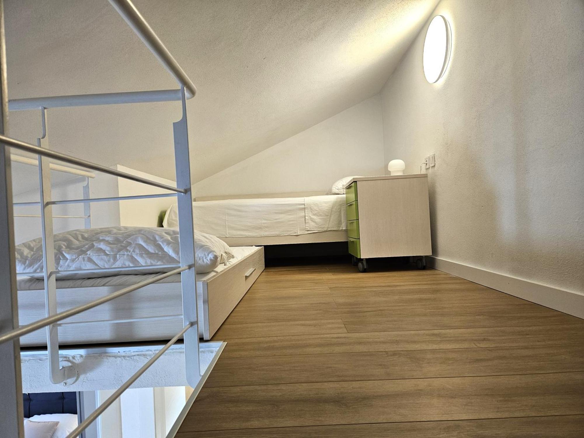 Bolotel Family & Studio Stay Pokoj fotografie