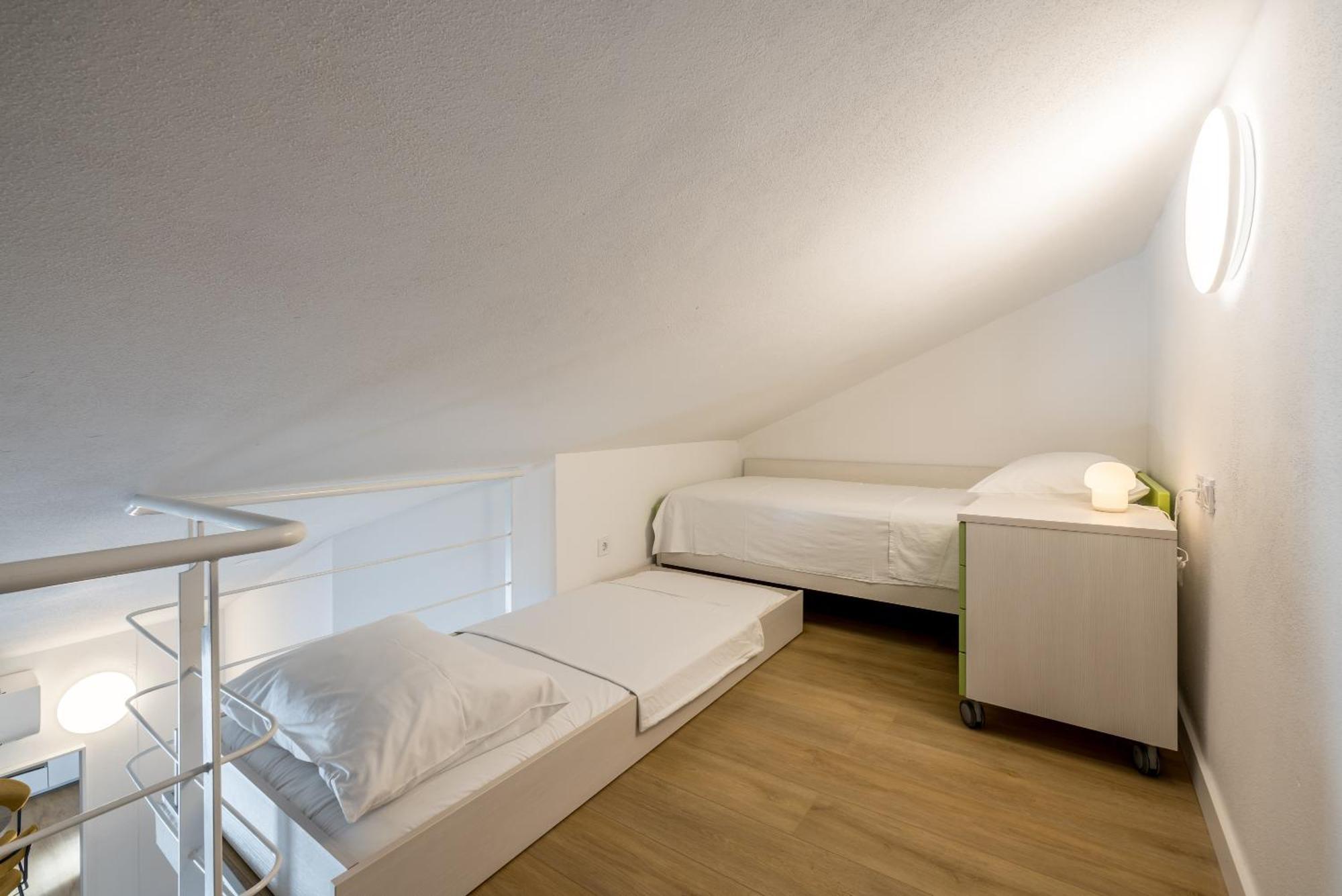 Bolotel Family & Studio Stay Pokoj fotografie